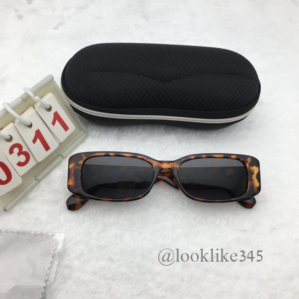 Leopard Print Frame  Brown Lens  Retro. Vintage Sunglasses